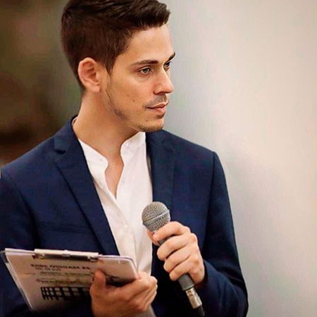 Presentatore di eventi dal vivo a Roma