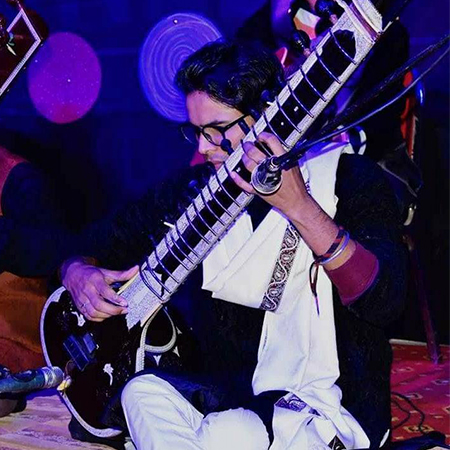 Suonatore di sitar Pakistan