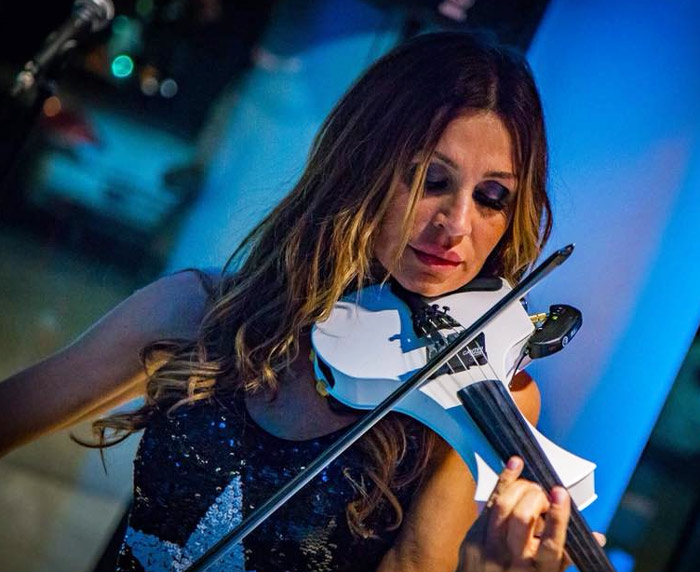 Female Electric Violinist Milan - Book Female Violinist | Italy