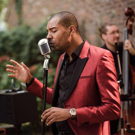 Chanteur de soul & jazz avec groupe