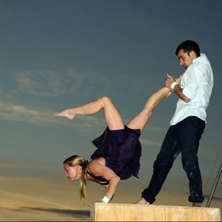 Acrobatic Block Dance