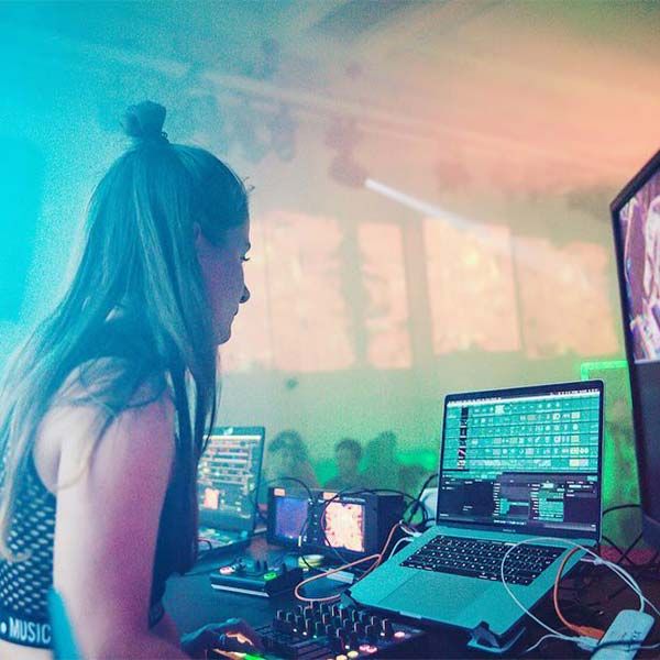 Female VJ Amsterdam