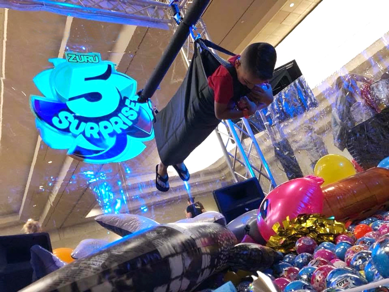 Hire Giant Human Claw Machine - Interactive Event Entertainment Texas | USA