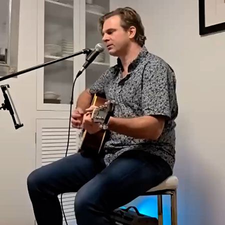 <span>Guitarrista Cantante Acústico del Reino Unido</span>