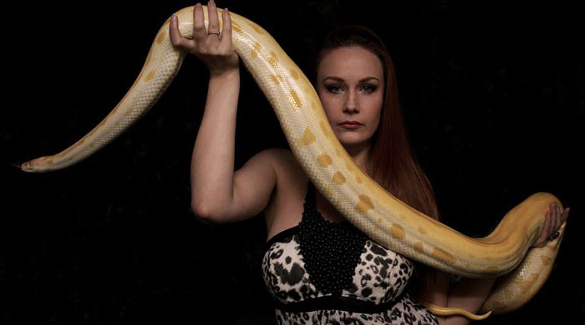 Hire Snake Dancer | Book Snake Dancer | Cultural Dance Entertainment