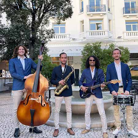 French Riviera Roaming Band 