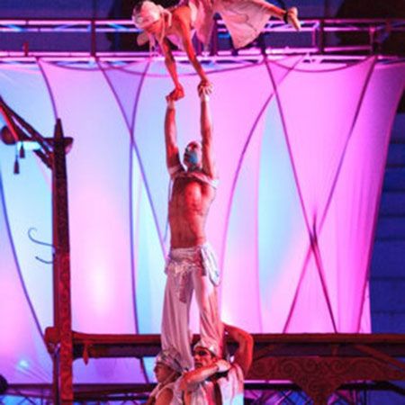 Cirque Varieté Show Spanien