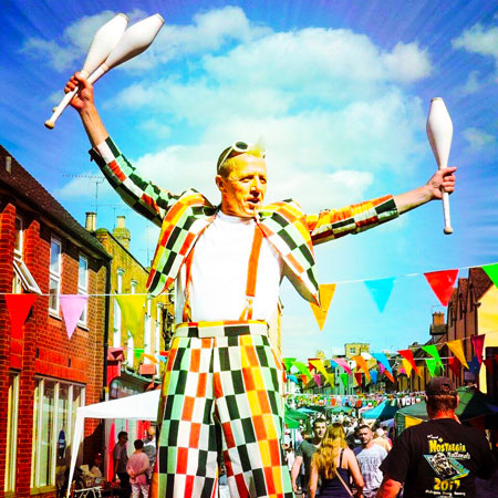 Walkabout Circus Entertainer