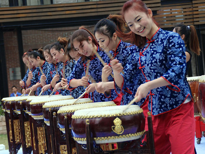 Buchen Sie traditionelle chinesische TrommelshowsBuchen Sie traditionelle chinesische Trommelshows  