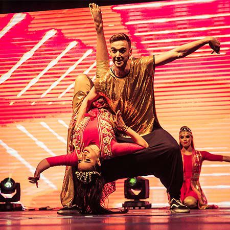 Spectacle magicien lumière noire:La France a un Incroyable Talent