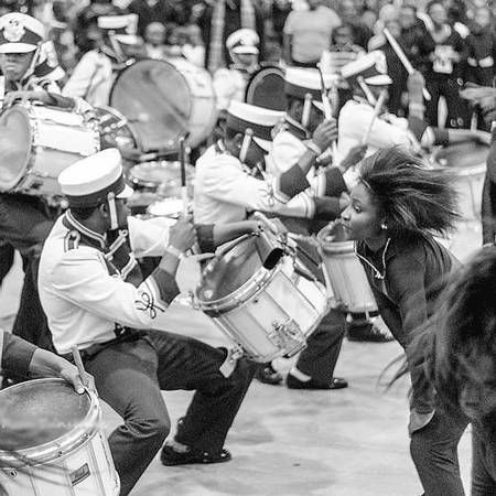 New York Drumline et Danseurs