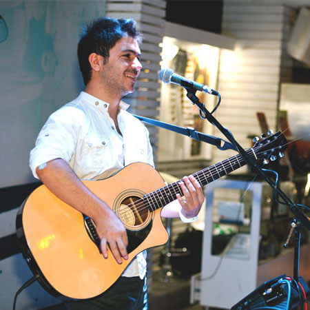 Acoustic Covers Singer Turkey