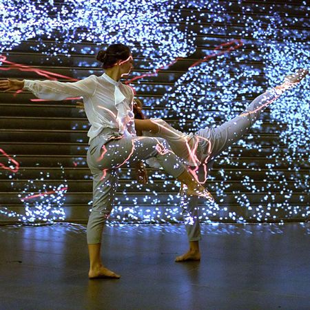 Modern Video Mapping Dance