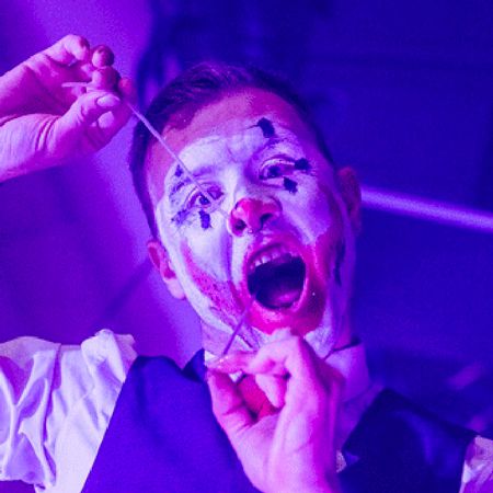 Freakshow Performer 