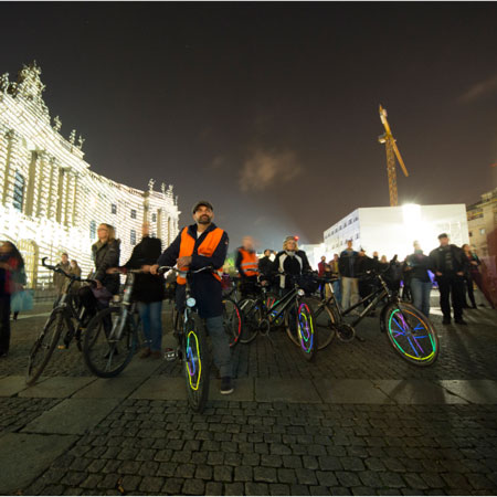 Nächtliche Fahrrad-Kunsttour