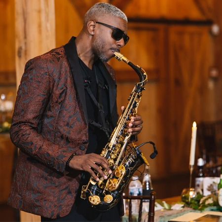 DJ & Saxophonist Orlando