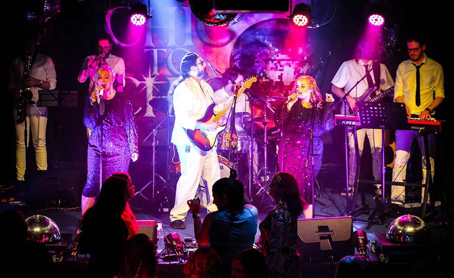 Book Nile Rodgers & Chic Tribute Act Scarlett Entertainment