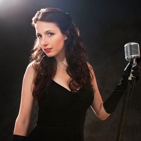 Bilingual Female Jazz Singer