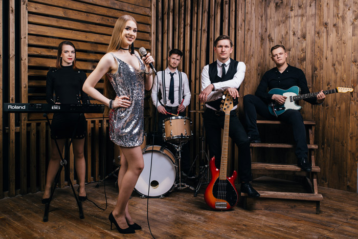 Book a Cover Band in Russia | Scarlett Entertainment Kirov