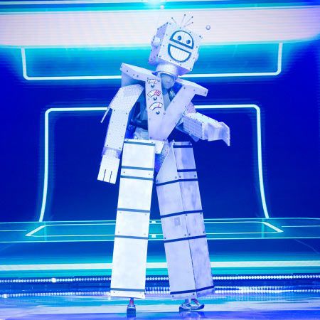 Cartoon Stilt Robot California