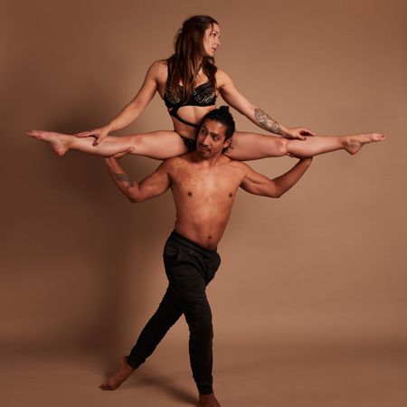 Duo Akrobatik Shows