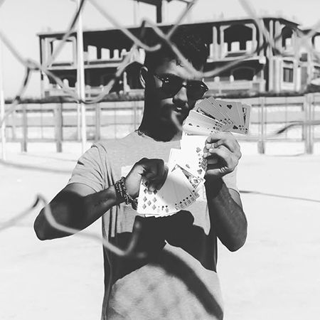 Close-up Magician Cairo