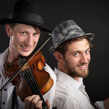 Banda di cover di musica folk per feste in Francia