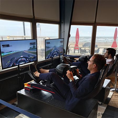 Simulator di corse automobilistiche