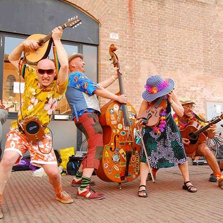 Comic Street Theatre Band