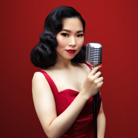 Glamorous Female Jazz Singer