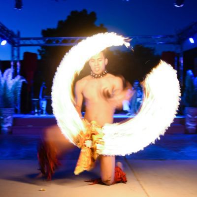 <span>Artisti del coltello infuocato</span>