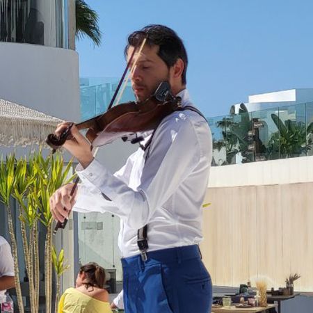 Violinista Maschile Riyadh