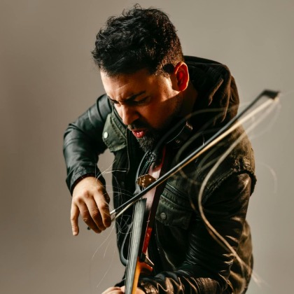 Luxury Electric Violinist