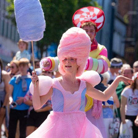 Hire Candy Floss Girls | Scarlett Entertainment