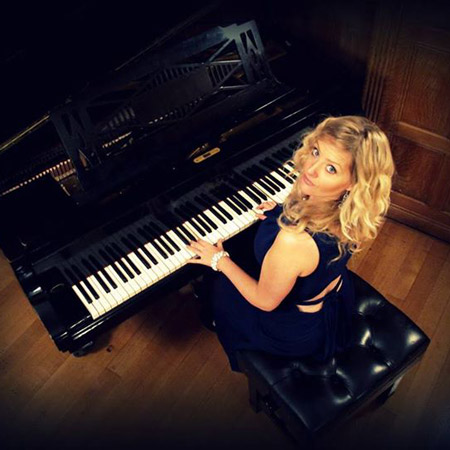 Pianist Anne-Marie Bristol