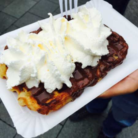 Mobile Waffel Van Island