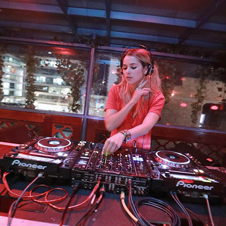 Female DJ Colombia