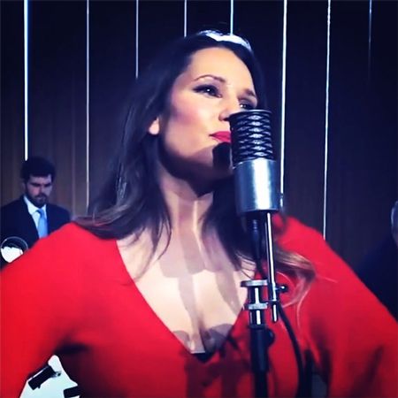 Female Vocalist Buckinghamshire