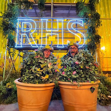Friendly Giant Flower Pot Duo