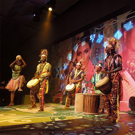 Joueurs de tambour africains Hong Kong