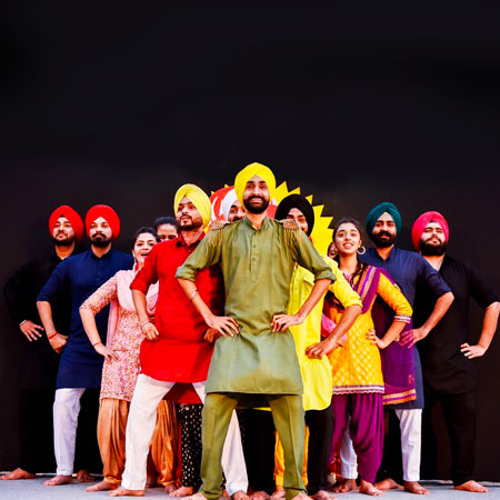 Bailarines de Bhangra en Dubai