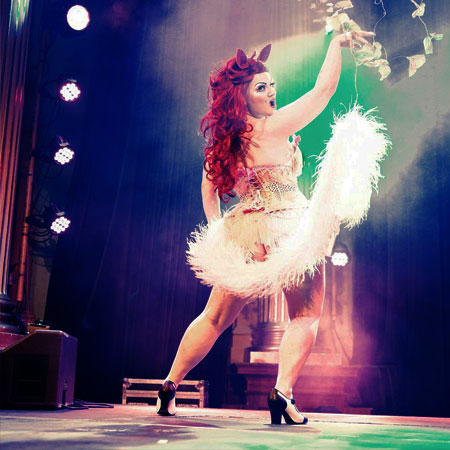 Hire Burlesque Performer Stockholm | Book Classic Burlesque Stockholm