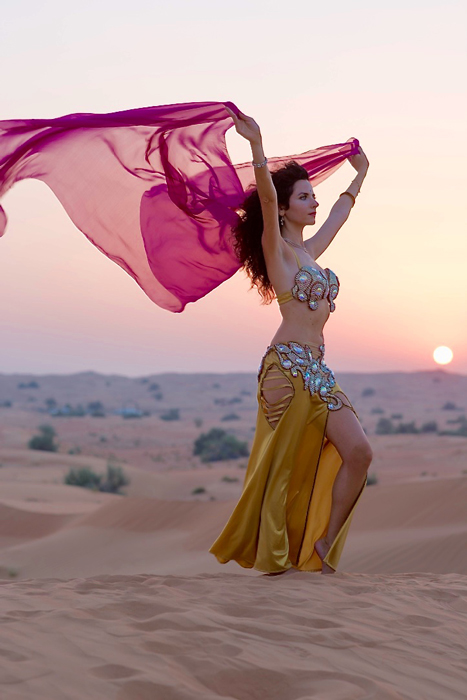 UAE Belly Dancer Book Middle Easter Entertainment Dubai