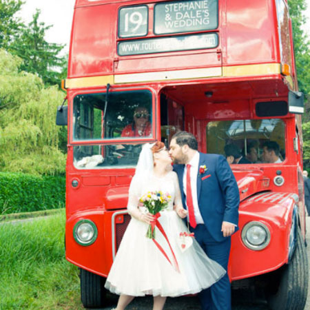 Gros Bus de Fête Rouge