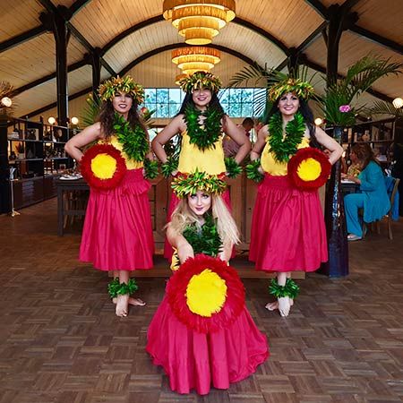 Bailarines de Hula y Polinesios en el Reino Unido