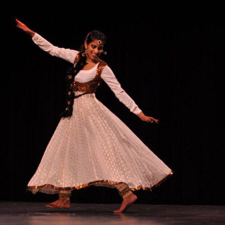 Classical & Bollywood Performer