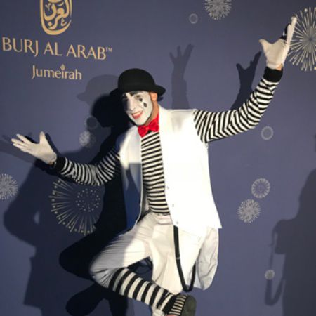 Dubai Circus Entertainer