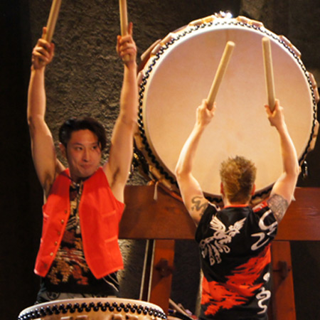 Japanische Taiko-Unterhaltung