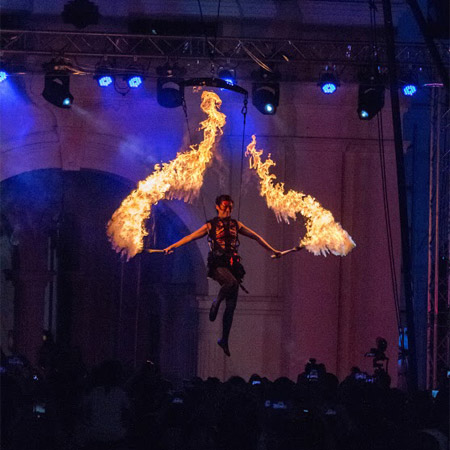 Aerial Fuego y Danza Singapur