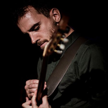 Fado & Flamenco Guitarist 
